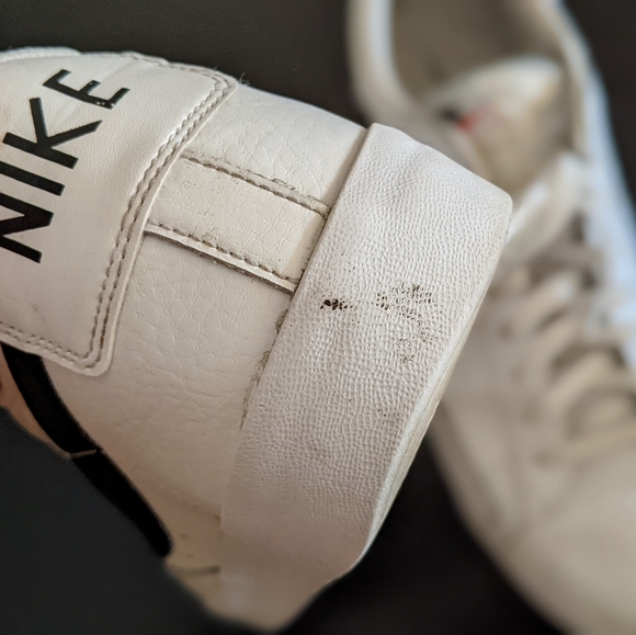 Nike low men's 12 GUC 🏃‍♂️👟 white n black classic leather - Picture 9 of 10